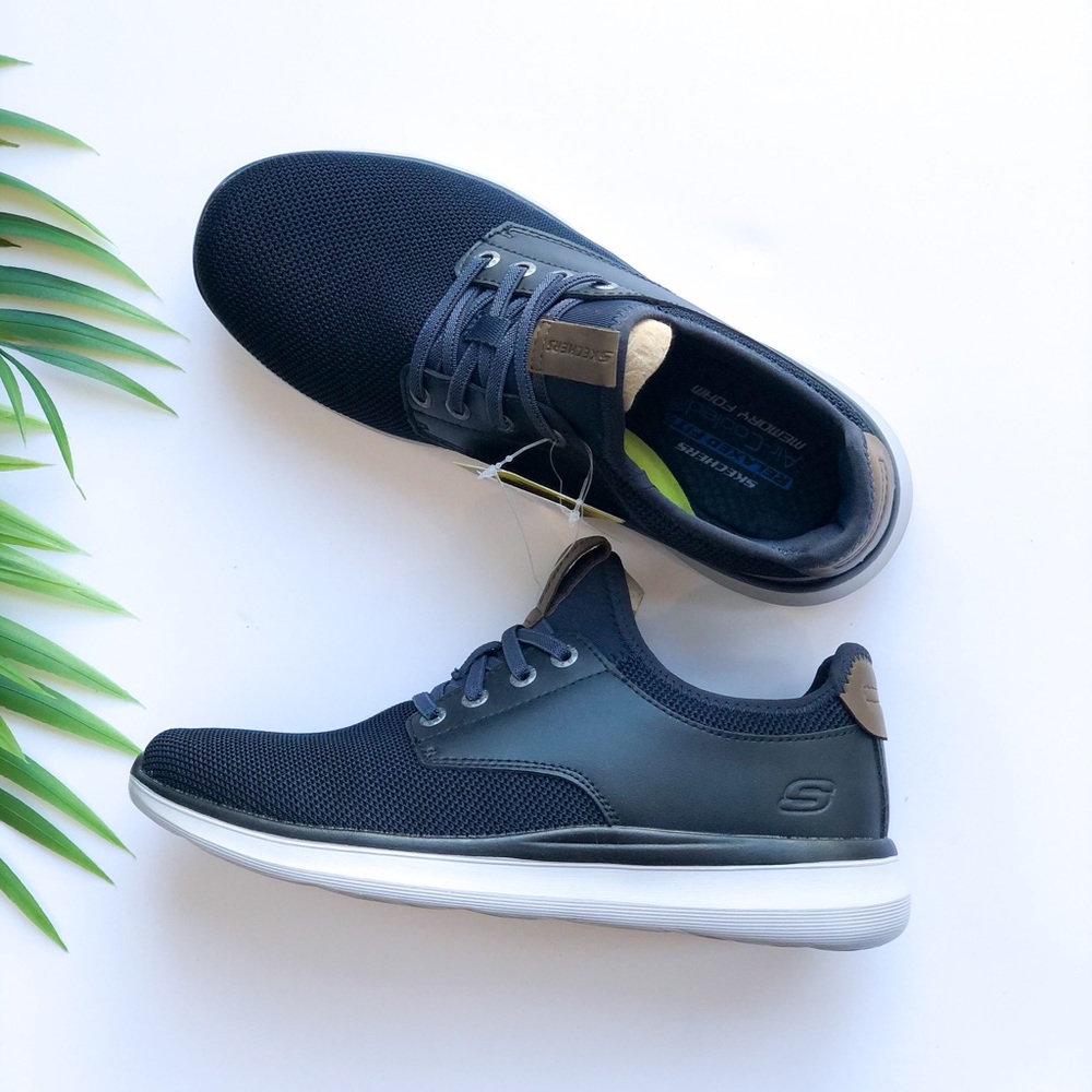 NIB Skechers Memory Foam Slip On Sneakers - Picture 1 of 6